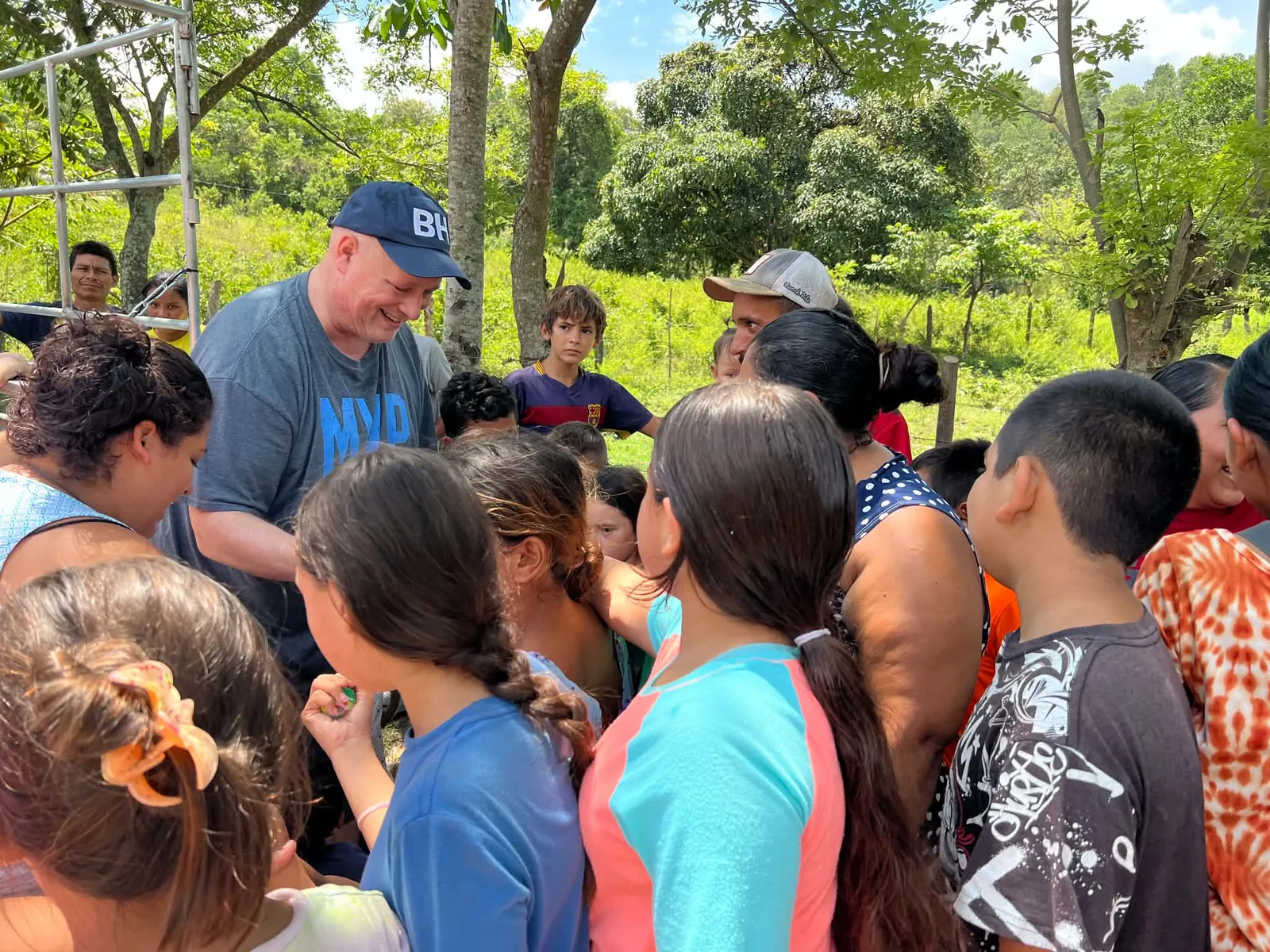 Community members gathered during ComFe outreach in Honduras